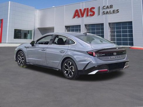 Used 2025 Hyundai Sonata SEL FWD image 9