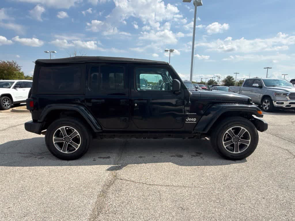 Used 2023 Jeep Wrangler Unlimited Sahara w/ Cold Weather Group AWD/4WD image 6