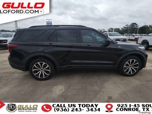 Certified 2022 Ford Explorer ST-Line w/ Class IV Trailer Tow Package RWD image 9