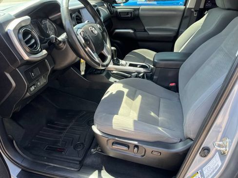 Used 2021 Toyota Tacoma SR5 RWD image 3