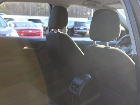 Used 2020 Chevrolet Equinox LT image 28