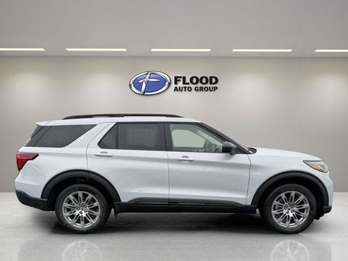 New 2026 Ford Explorer Active w/ Active Comfort Package image 4