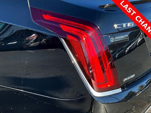 Used 2018 Cadillac CT6 Luxury image 30