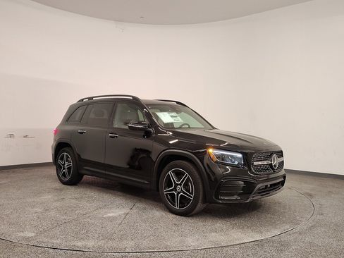 New 2026 Mercedes-Benz GLB 250 GLB 250 image 6