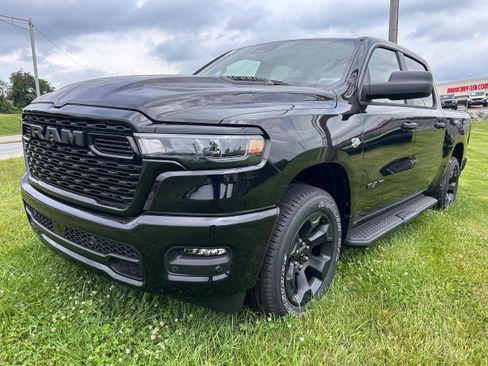 New 2026 RAM 1500 Express AWD/4WD image 7