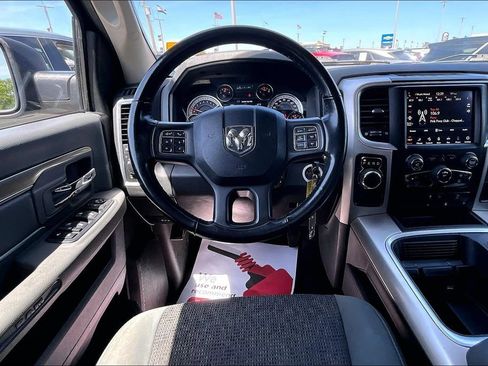 Used 2020 RAM 1500 Classic SLT w/ Luxury Group RWD image 9
