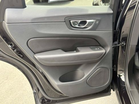 Certified 2023 Volvo XC60 B5 Plus AWD/4WD image 20