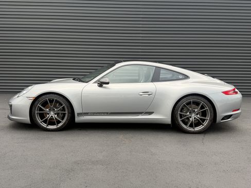 Certified 2018 Porsche 911 Carrera T RWD image 2