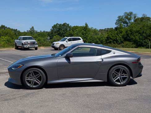 Used 2024 Nissan Z Sport w/ Floor Mat Package RWD image 6
