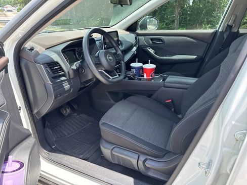 Used 2021 Nissan Rogue S FWD image 17