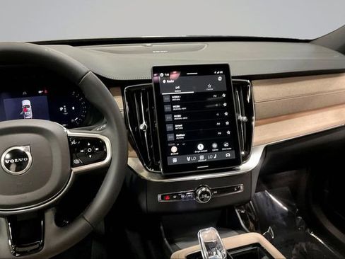 New 2026 Volvo XC90 B6 Plus AWD/4WD image 9