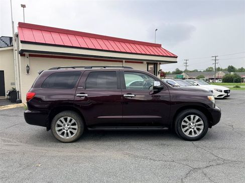 Used 2014 Toyota Sequoia Limited AWD/4WD image 4