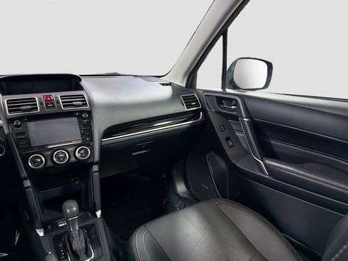 Used 2018 Subaru Forester 2.5i Touring w/ Popular Package #2 AWD/4WD image 25