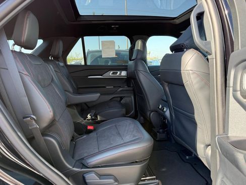 New 2026 Ford Explorer ST AWD/4WD image 6