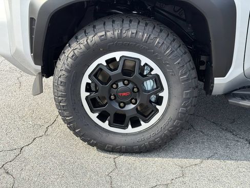 New 2026 Toyota 4Runner TRD Off-Road Premium AWD/4WD image 14