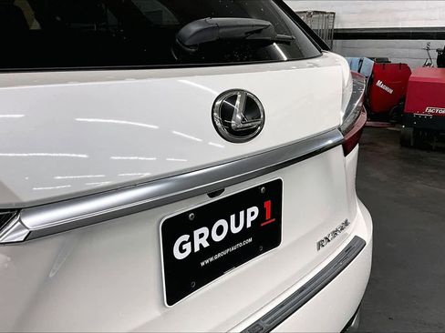 Used 2018 Lexus RX 350L FWD w/ Accessory Package image 30