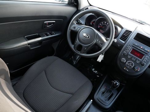 Used 2013 Kia Soul image 9