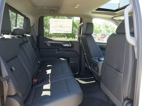 New 2026 Chevrolet Silverado 1500 LT Trail Boss w/ Convenience Package II AWD/4WD image 14