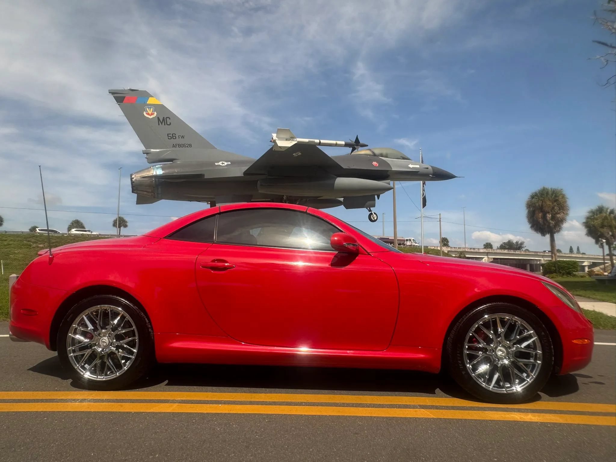 Used 2002 Lexus SC 430 Convertible RWD image 1