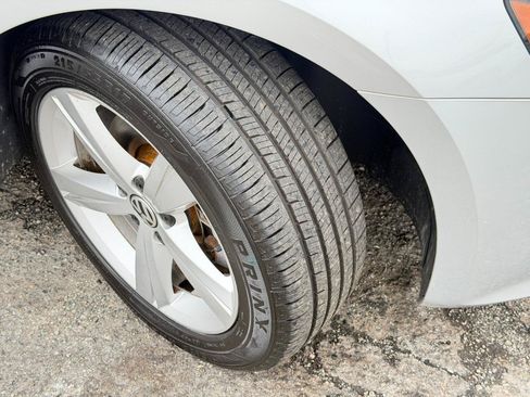 Used 2013 Volkswagen Passat 2.5 SE FWD image 91