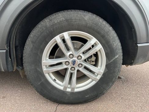 Used 2022 Ford Explorer XLT w/ Equipment Group 202A image 43