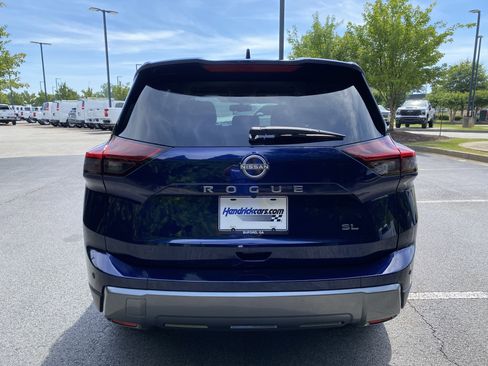 Used 2026 Nissan Rogue SL FWD image 8