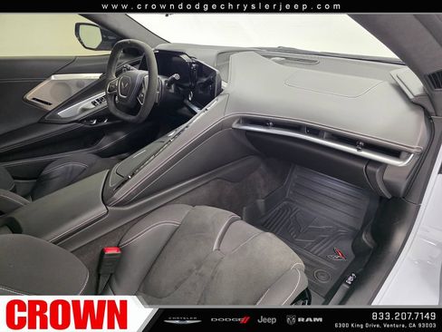Used 2024 Chevrolet Corvette Stingray Premium Conv w/ Z51 Performance Package RWD image 22