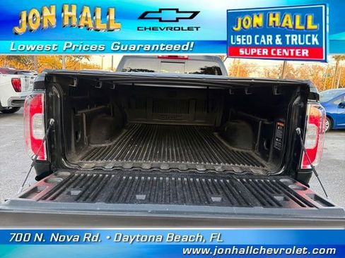 Used 2017 GMC Canyon SLE w/ All Terrain Package image 14