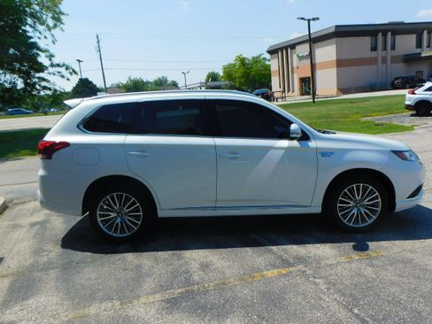 Used 2022 Mitsubishi Outlander SEL image 10