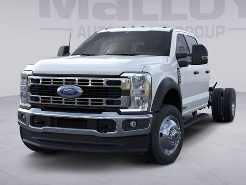 New 2026 Ford F450 XL w/ XL Chrome Package AWD/4WD image 2