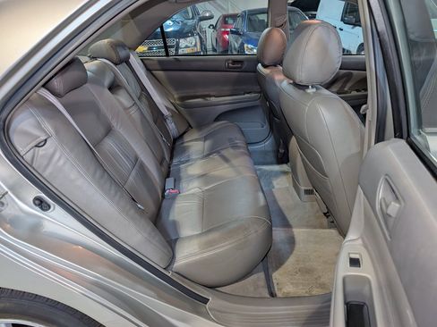 Used 2003 Toyota Camry LE image 25