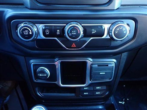 Used 2020 Jeep Wrangler Unlimited Sport image 17