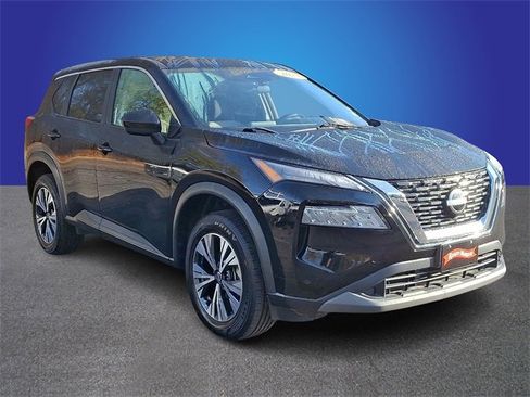 Used 2023 Nissan Rogue SV image 3