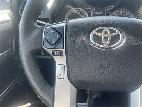 Used 2022 Toyota 4Runner Limited image 20