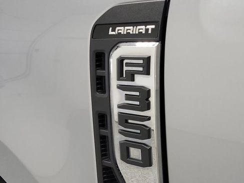Used 2023 Ford F350 Lariat w/ Lariat Ultimate Package image 6