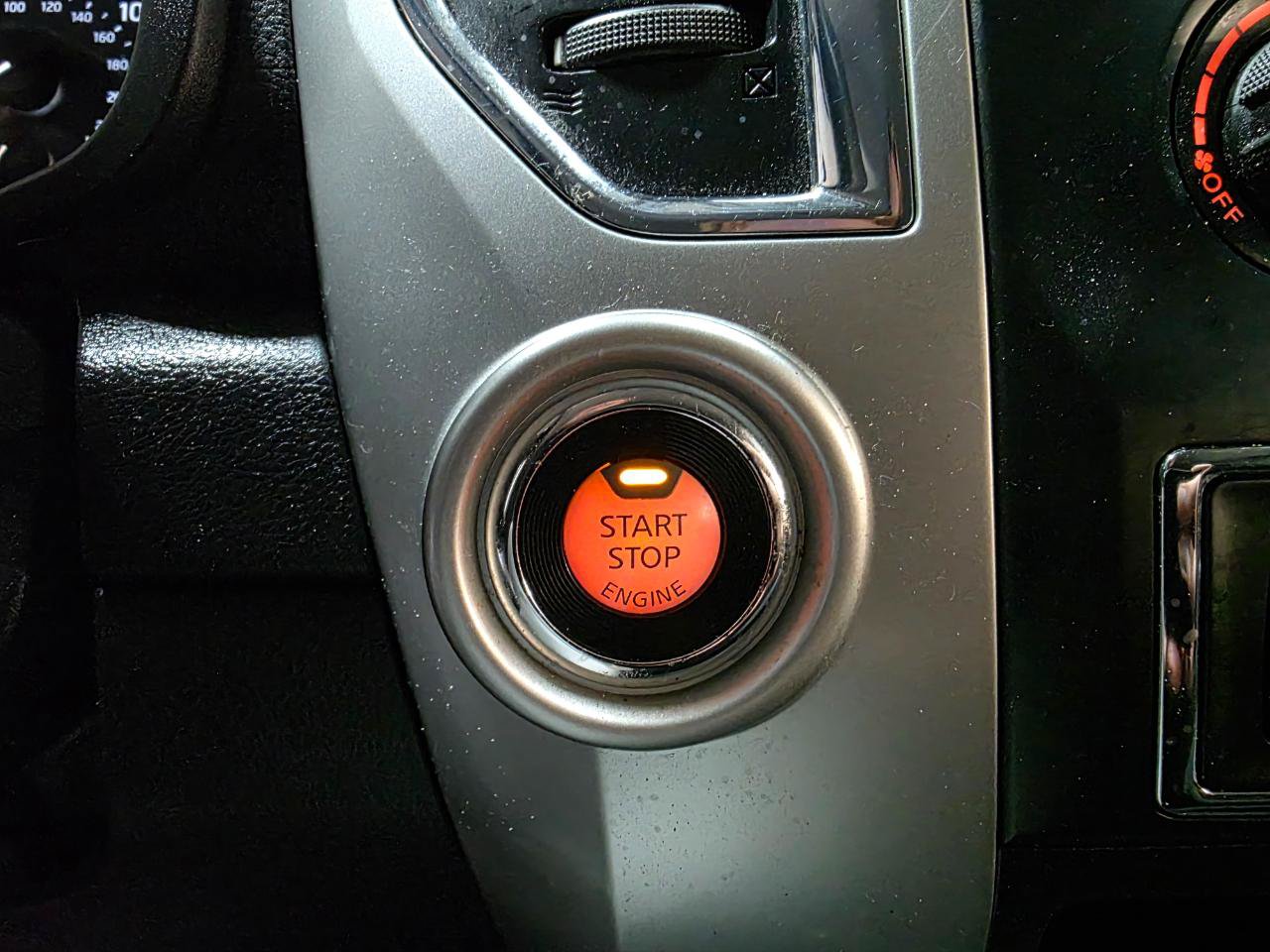 Used 2017 Nissan Titan SV RWD image 33