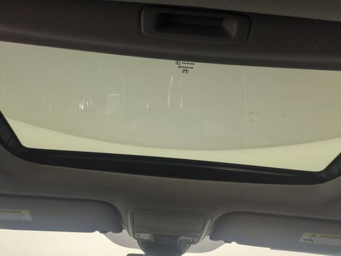 Used 2023 Honda Odyssey EX-L image 23