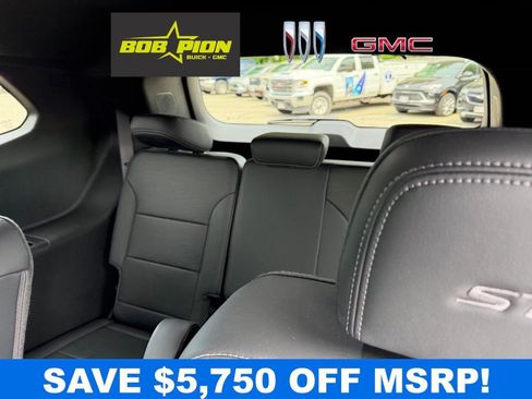 New 2025 Buick Enclave Sport Touring w/ Super Cruise Package AWD/4WD image 5