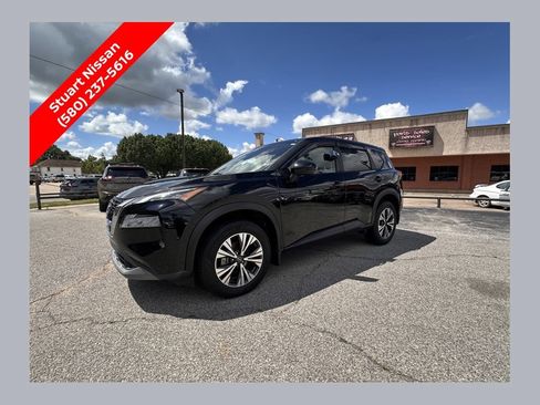 Certified 2023 Nissan Rogue SV FWD image 1
