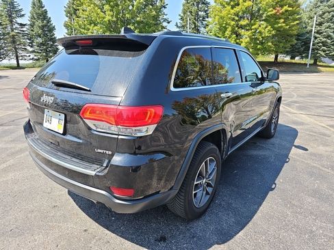 Used 2018 Jeep Grand Cherokee Limited AWD/4WD image 5