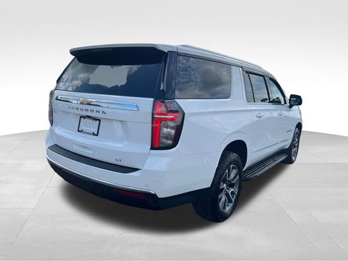 Used 2024 Chevrolet Suburban LT w/ LT Signature Plus Package AWD/4WD image 5