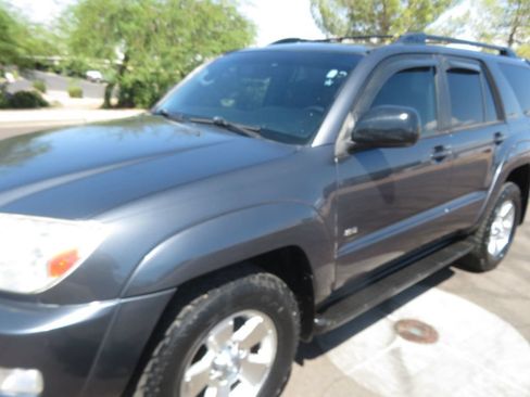 Used 2004 Toyota 4Runner 4WD image 8