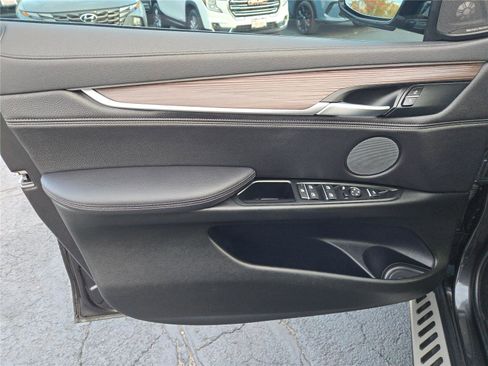 Used 2018 BMW X6 xDrive50i image 22