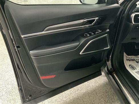 Used 2024 Kia Telluride SX Prestige X-Pro AWD/4WD image 17