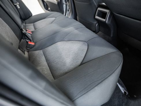 Used 2021 Toyota Camry LE image 24