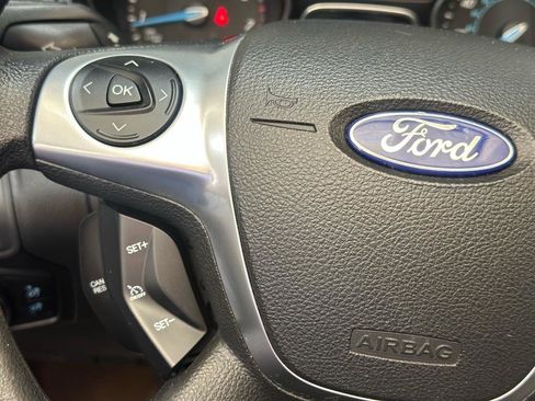 Used 2014 Ford Focus SE image 25
