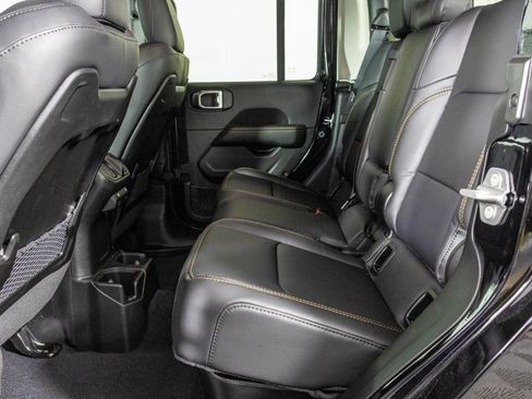 New 2026 Jeep Gladiator Sport image 39