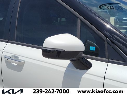 New 2026 Kia Carnival EX FWD image 8