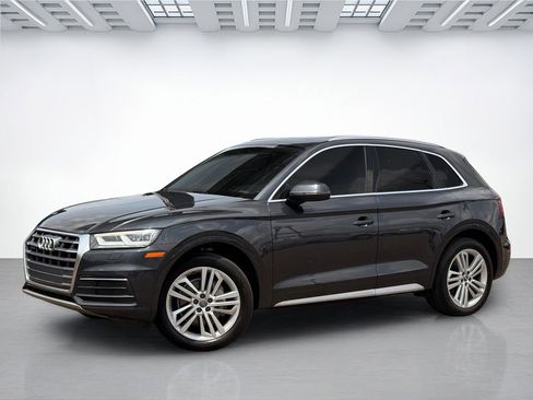 Used 2018 Audi Q5 2.0T Premium Plus w/ Premium Plus Package AWD/4WD image 2