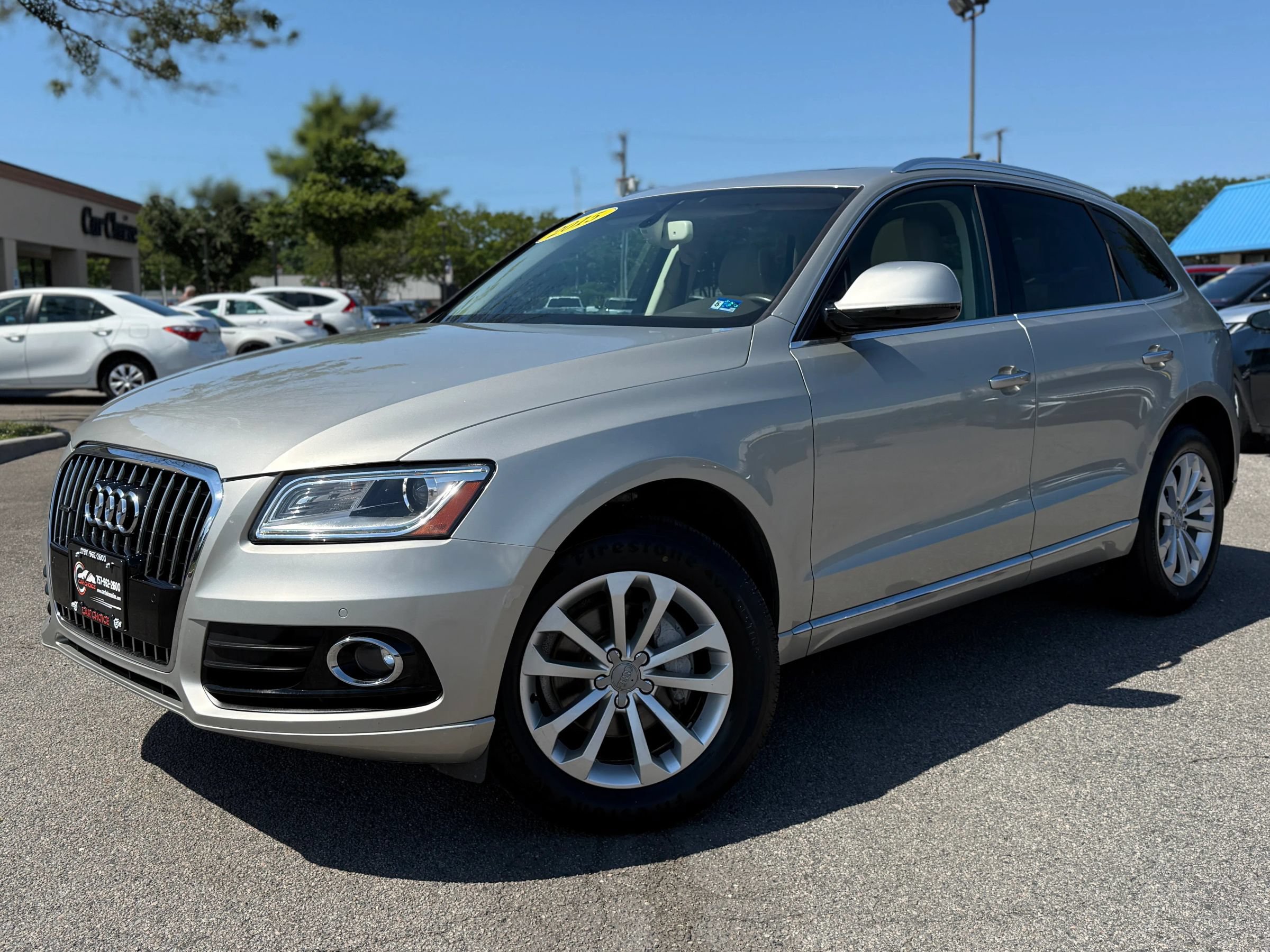 Used 2015 Audi Q5 2.0T Premium Plus w/ Technology Package AWD/4WD image 2